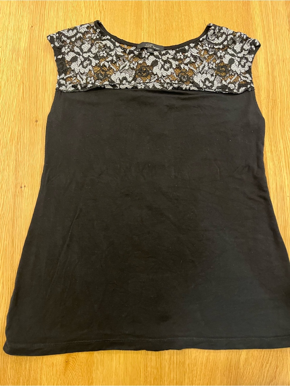 B'leev
Women's Lace Yoke Tank Top
Size M | Black